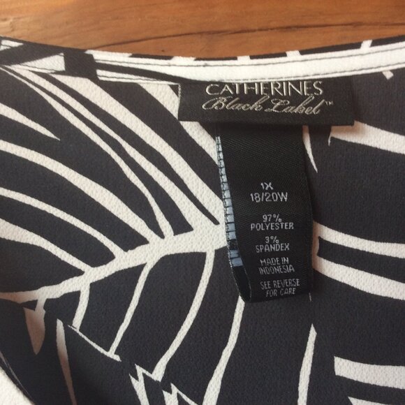 Catherines Black Label Zebra Print with Fuchsia Stripes Flowy Top Size 1X - Picture 3 of 6